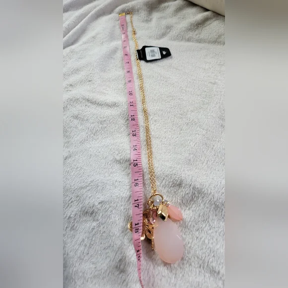 ✨️HP✨️NWT Long Elegant Gold/Pink Floral Crystal Stone Charm Statement Necklace - Picture 10 of 11